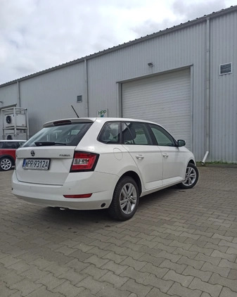 Skoda Fabia cena 39500 przebieg: 120000, rok produkcji 2018 z Warszawa małe 56
